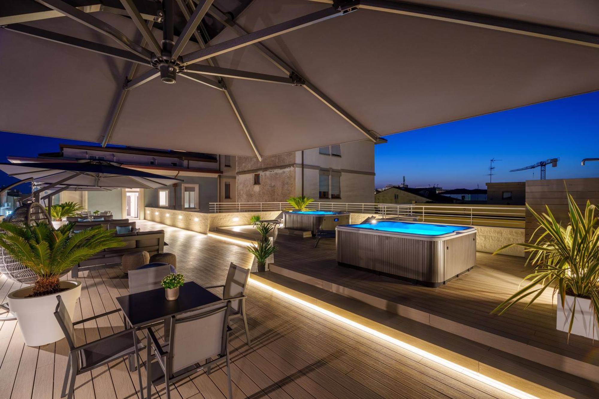 VI Suites เวียเรจโจ ภายนอก รูปภาพ